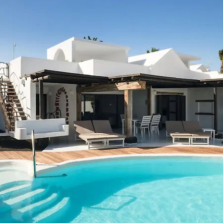 Kamezi Boutique Villa