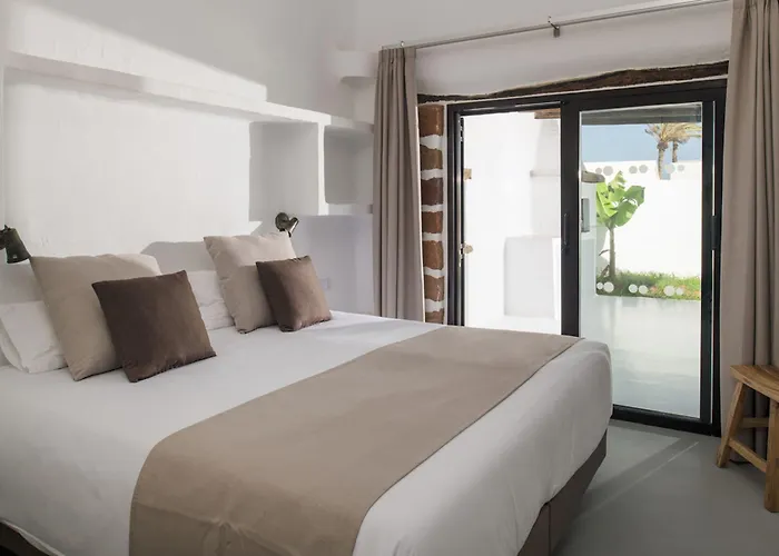 Villa Kamezi Boutique *